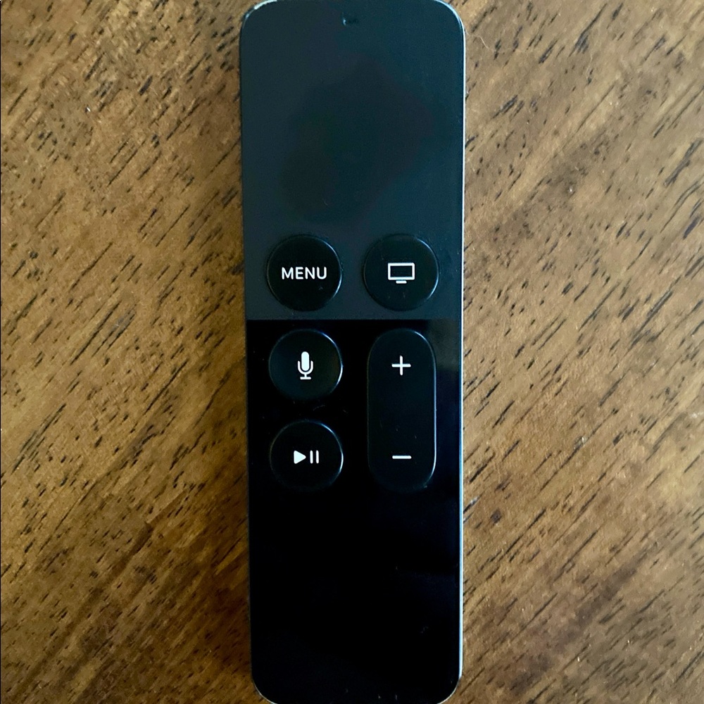Apple TV 4th Gen SIRI VOICE Remote Control Model A1513 — WORKS GREAT!! CLEAN!!
